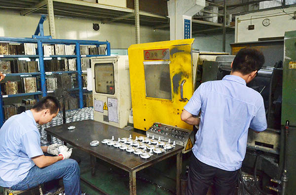 壓鑄公司必讀，壓鑄工藝的實現(xiàn)時的一些問題